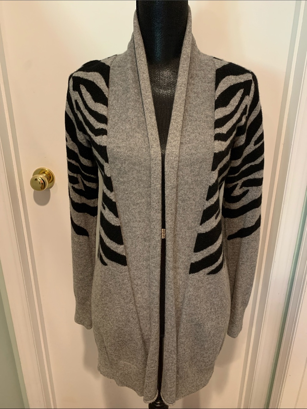 Neiman Marcus Gray and Black 100% Cashmere Zebra-Print Open Cardigan. Sz S.